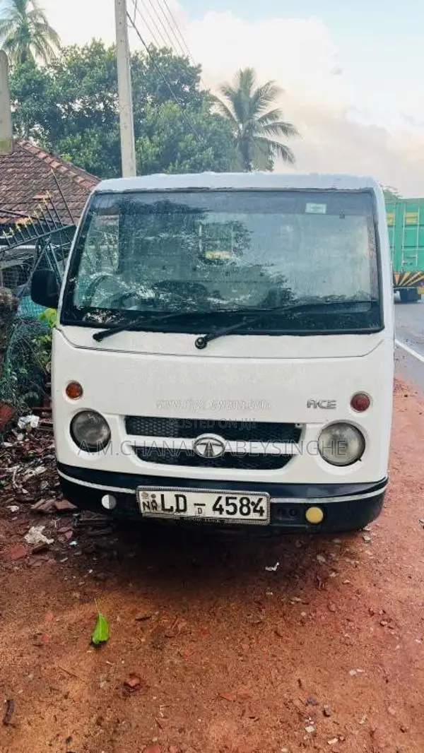 Tata Dimo Batta 2007 Lorry (Used)