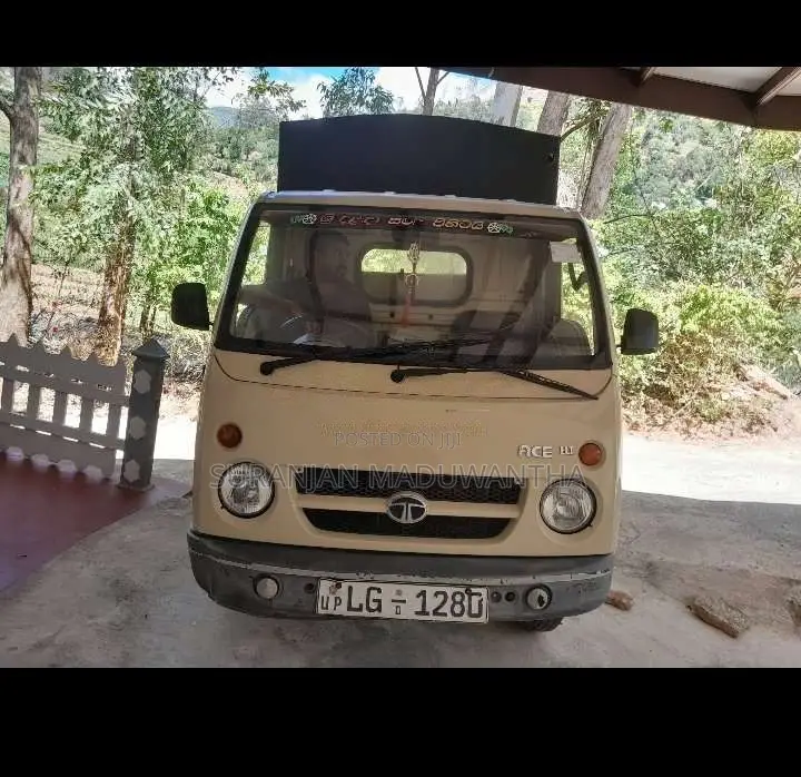 Tata Dimo Batta 2008 Lorry (Used)