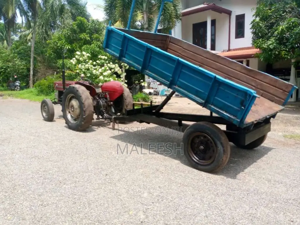 Massey-Ferguson 135 1989 Tractor (Used)