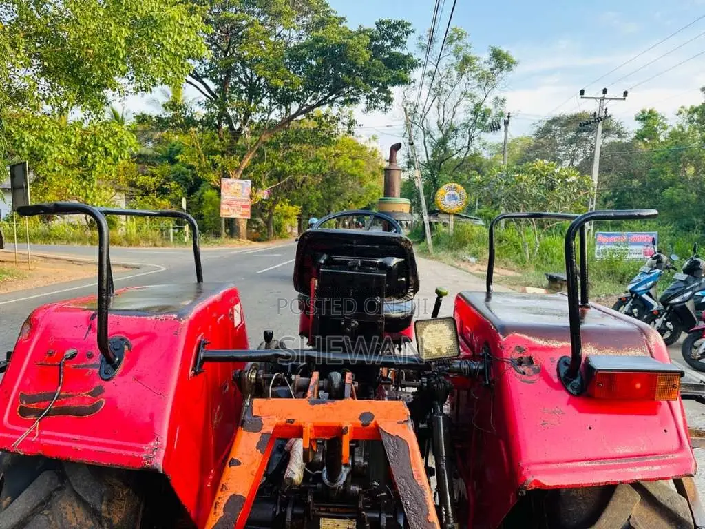 Mahindra 575 Di 2006 Tractor (Used)