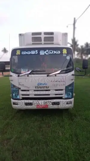 Isuzu Freezer 2013 Lorry (Used)