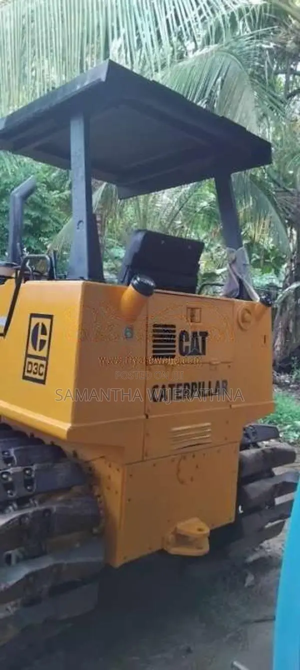 CAT D3C 2003 Heavy-Duty (Used)