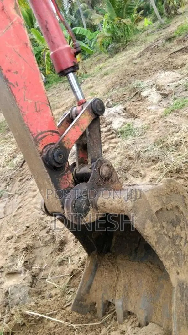 IHI IS35GX 2010 Tractor (Used)