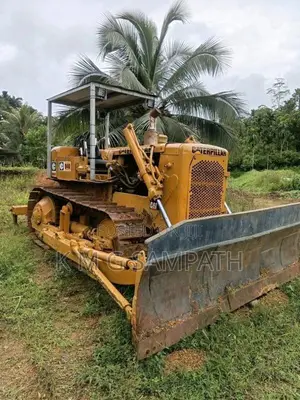 CAT D4D 1990 Heavy-Duty (Used)