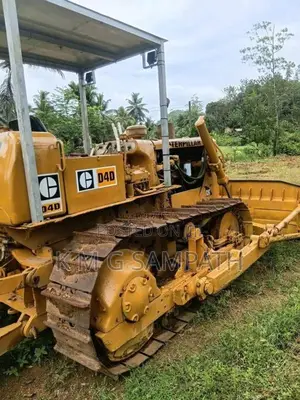CAT D4D 1990 Heavy-Duty (Used)
