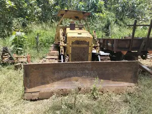 CAT D4E 2012 Heavy-Duty (Used)