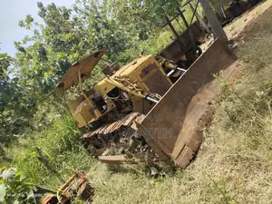 CAT D4E 2012 Heavy-Duty (Used)