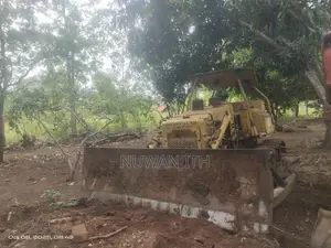 CAT D4E 2010 Heavy-Duty (Used)