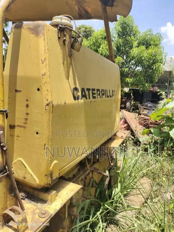 CAT D4E 2012 Heavy-Duty (Used)