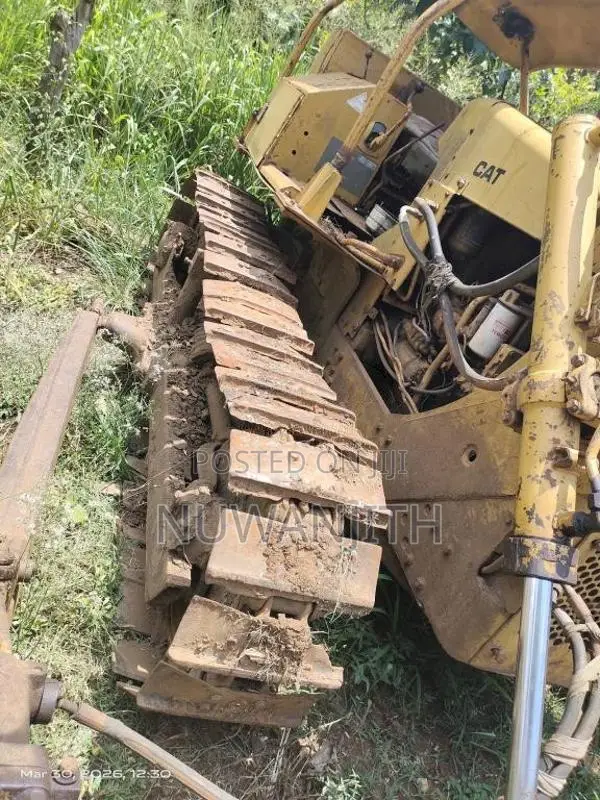 CAT D4E 2012 Heavy-Duty (Used)
