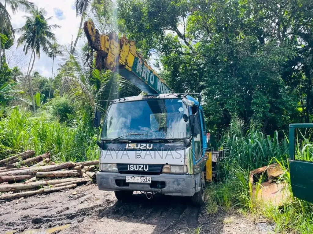 Isuzu Isuzu 1987 Heavy-Duty (Used)