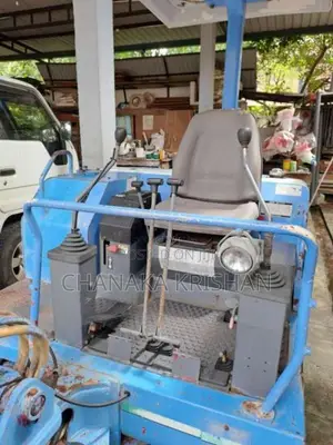 Kobelco Excavator 2000 Heavy-Duty (Used)
