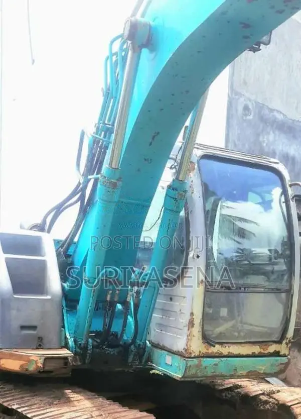 Kobelco 135 SR 2014 Heavy-Duty (Used)
