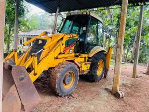 JCB 3CX 2001 Heavy-Duty (Used)