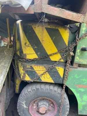 Isuzu Forward 1998 Heavy-Duty (Used)
