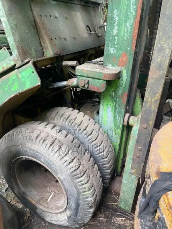 Isuzu Forward 1998 Heavy-Duty (Used)