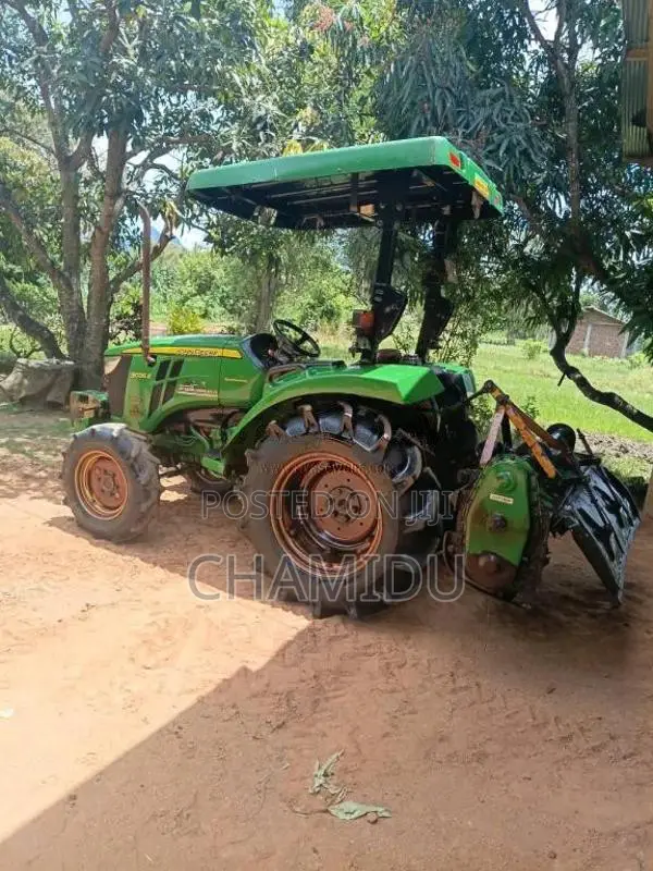 John-Deere 3036E 2017 Tractor (Used)