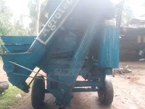 TAFE Harvester 2012 Tractor (Used)