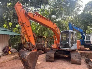 Hitachi 120 Excavator 2000 Heavy-Duty (Used)