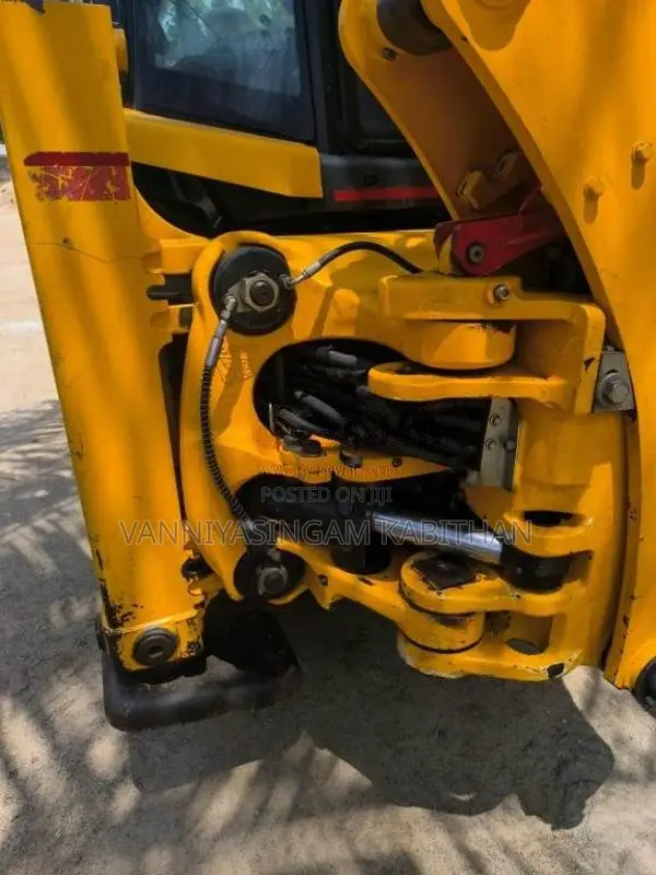 JCB 3DX 2022 Heavy-Duty (Used)