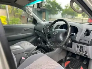 Toyota Hilux 2008 Pickup (Used)