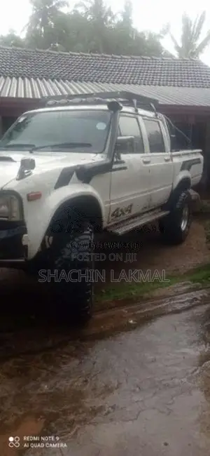 Toyota LN46 1983 Pickup (Used)