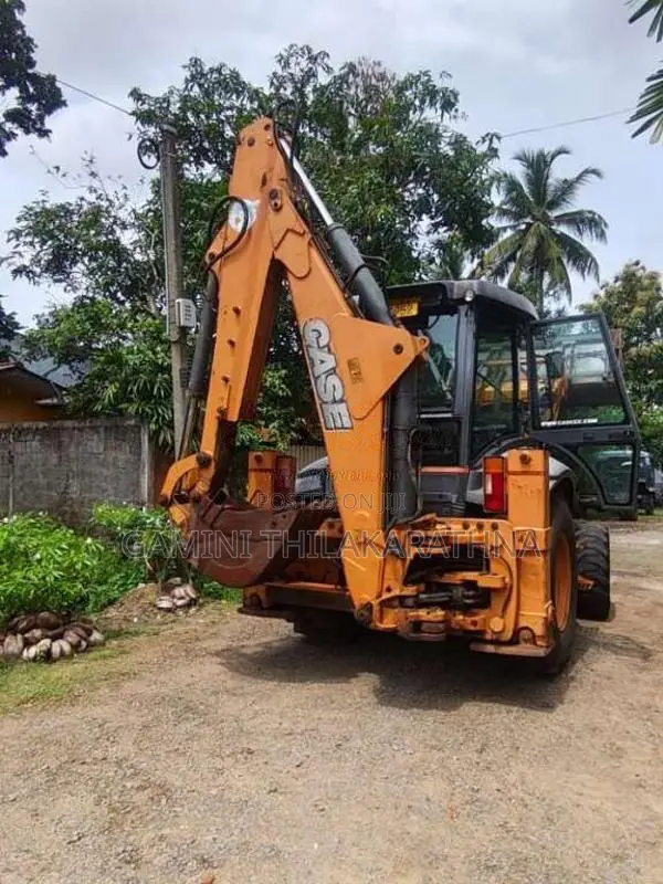 JCB Case 851 Backhoe Loader 2012 Heavy-Duty (Used)