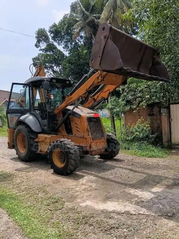 JCB Case 851 Backhoe Loader 2012 Heavy-Duty (Used)