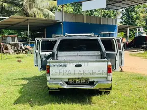 Nissan Cab 1988 Pickup (Used)