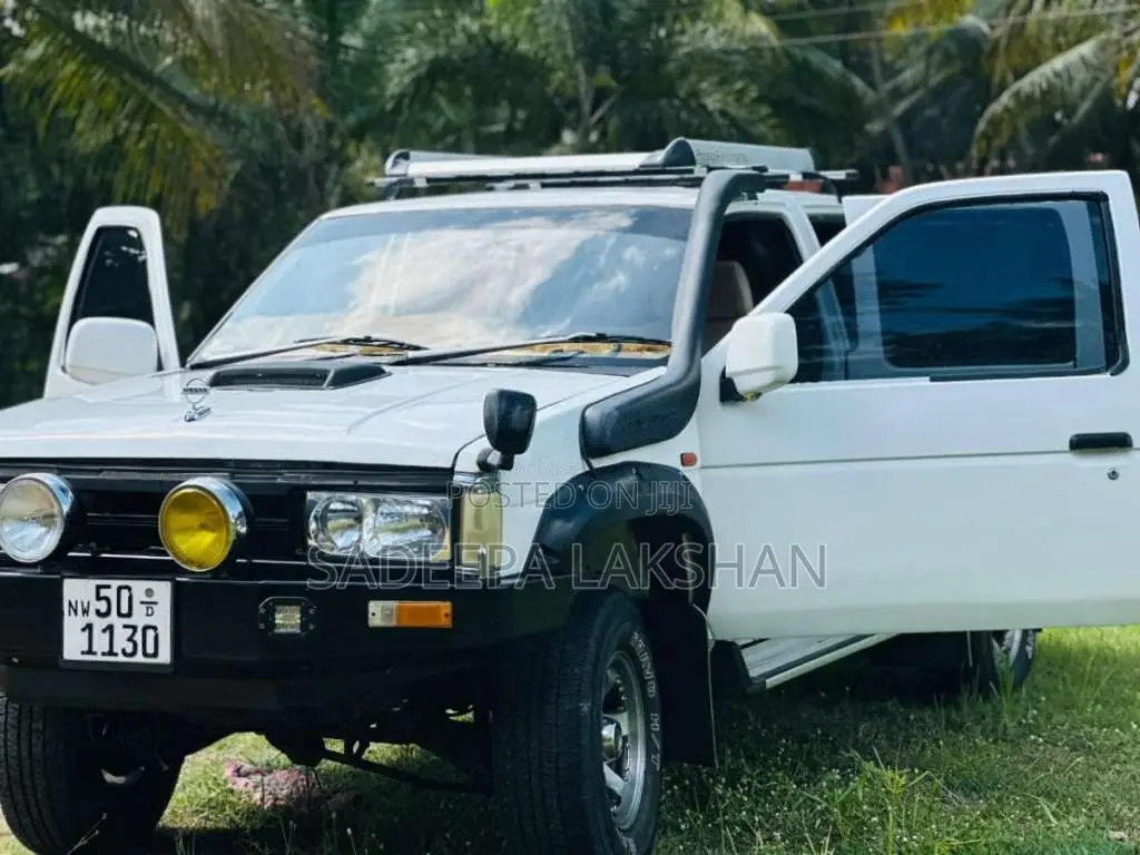 Nissan Cab 1988 Pickup (Used)