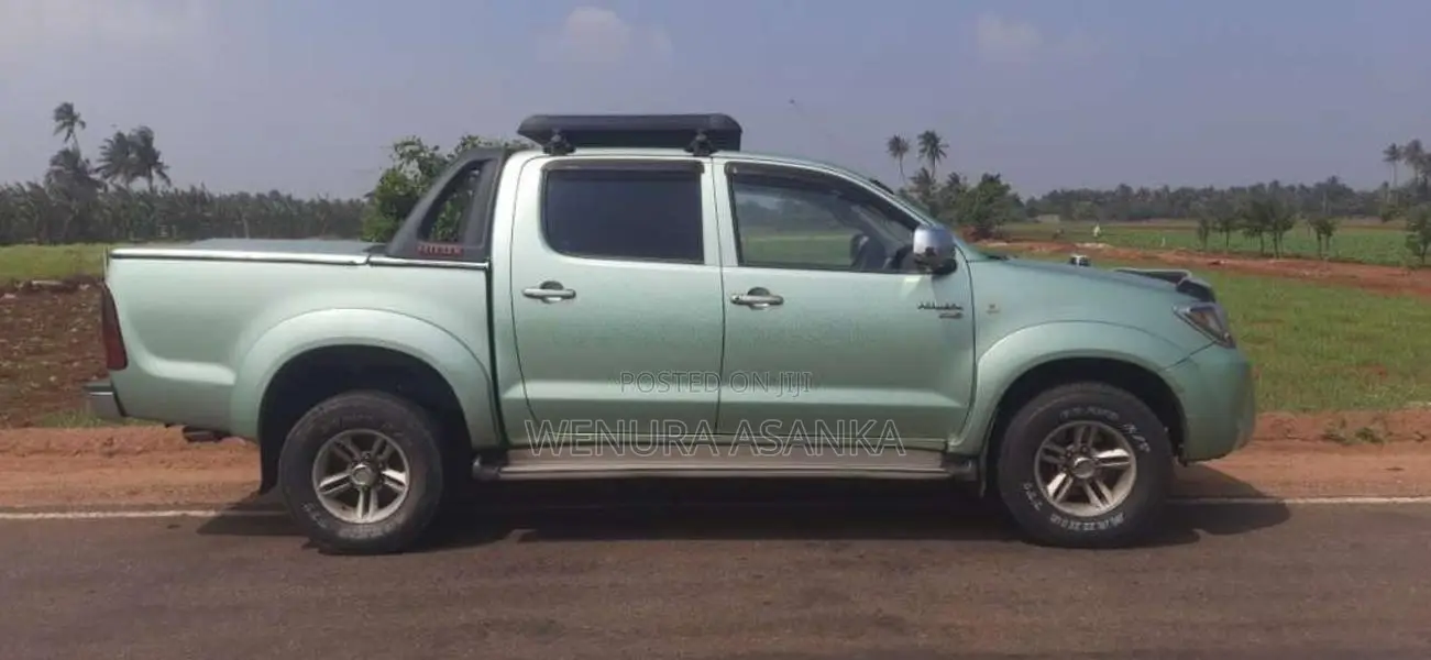 Toyota Hilux 2005 Pickup Unregistered (Recondition)
