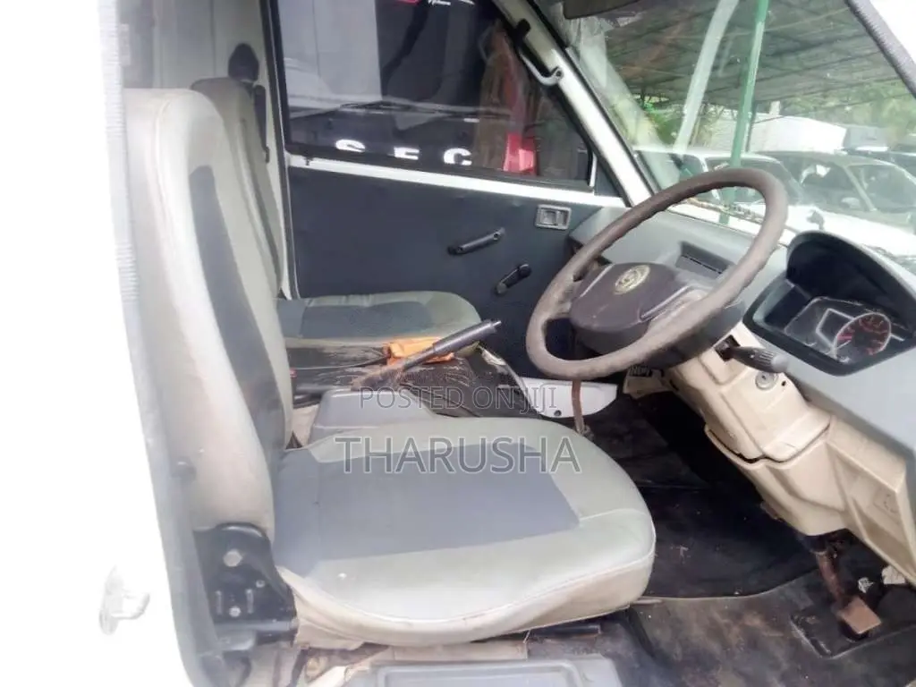 Daihatsu Delica 1997 Crew Cab (Used)
