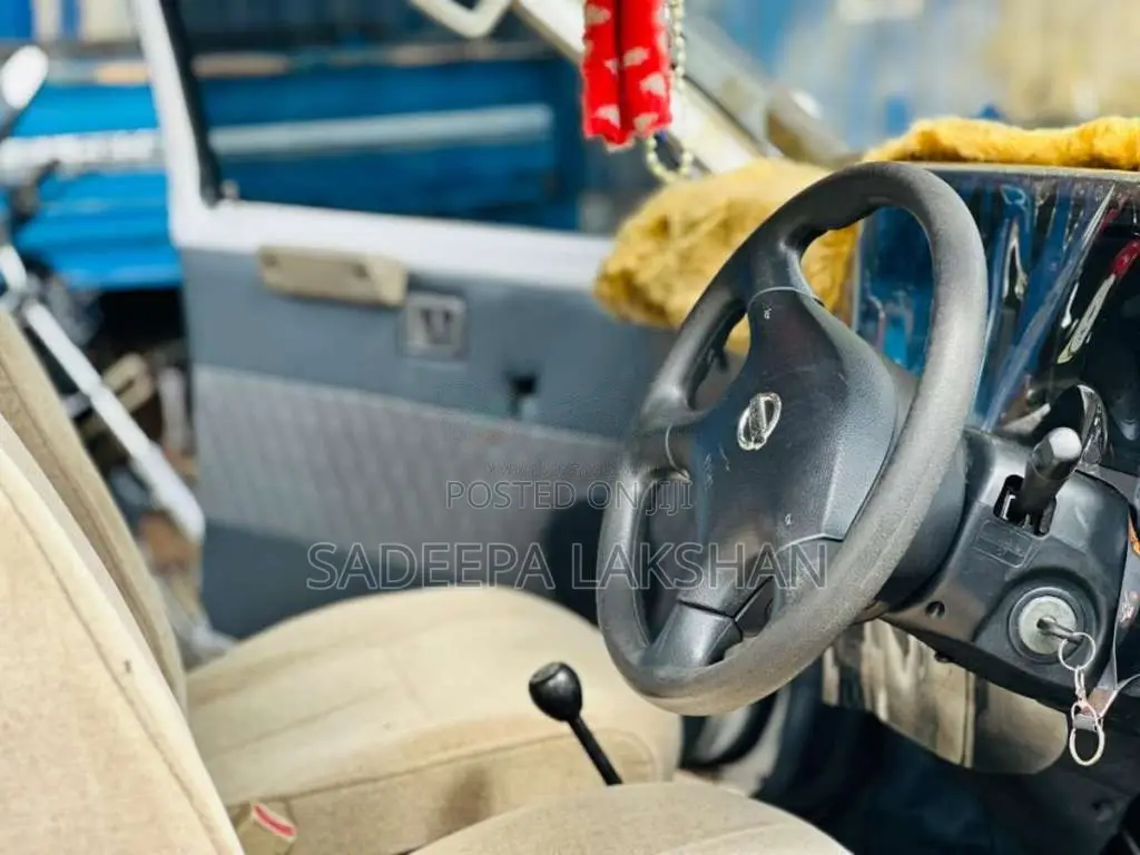 Nissan Cab 1988 Pickup (Used)