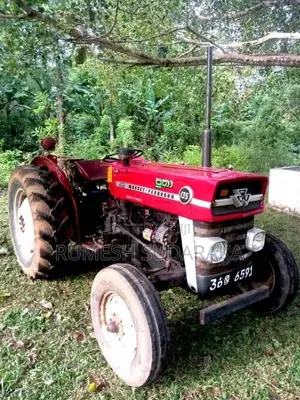 Massey-Ferguson 135 DL 1980 Tractor (Used)