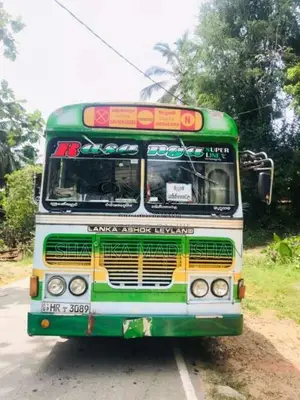 Ashok-Leyland Viking 2004 Bus (Used)