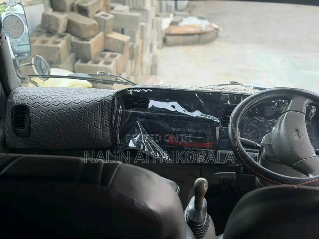 Mitsubishi Canter 2006 Crew Cab (Used)