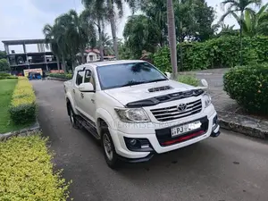 Toyota Hilux 2015 Pickup (Used)