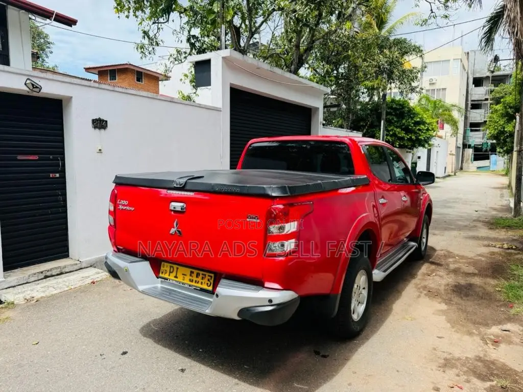 Mitsubishi L200 2017 Pickup (Used)