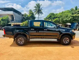 Toyota Hilux 2006 Pickup (Used)
