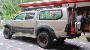 Toyota Hilux Vigo 2007 Pickup (Used)