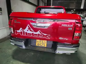 Toyota Hilux Revo 2016 Pickup (Used)