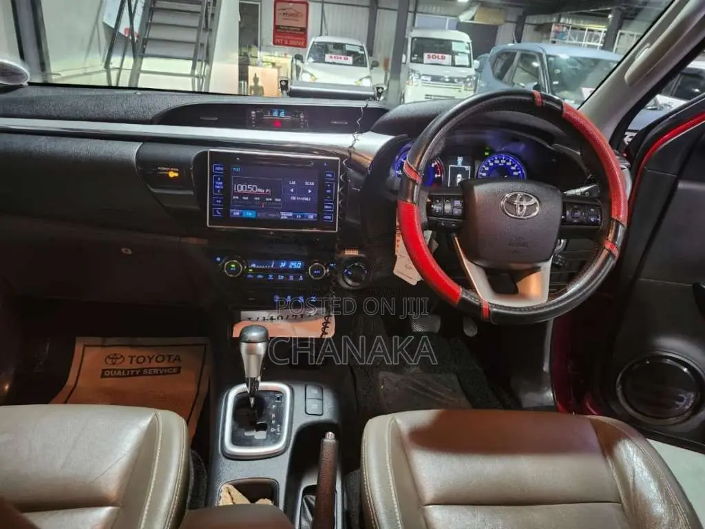 Toyota Hilux Revo 2016 Pickup (Used)