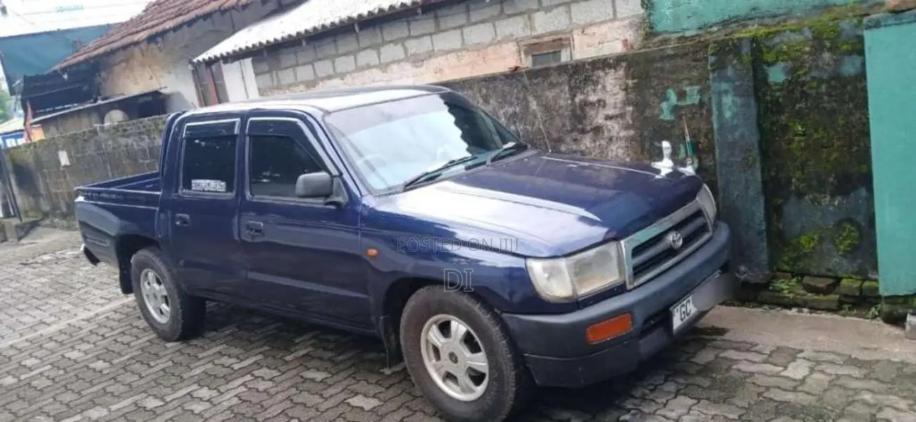 Toyota Hilux 2000 Pickup (Used)
