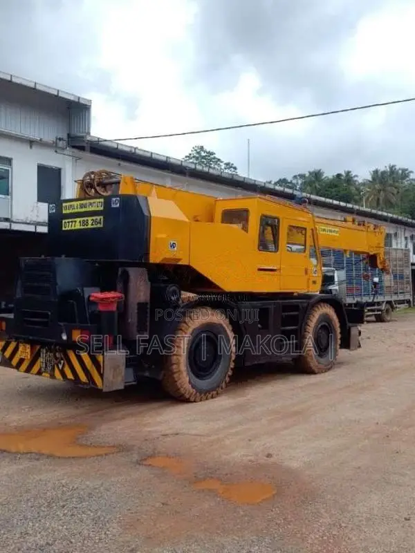 Other 25 TON Crane 1990 Heavy-Duty (Used)