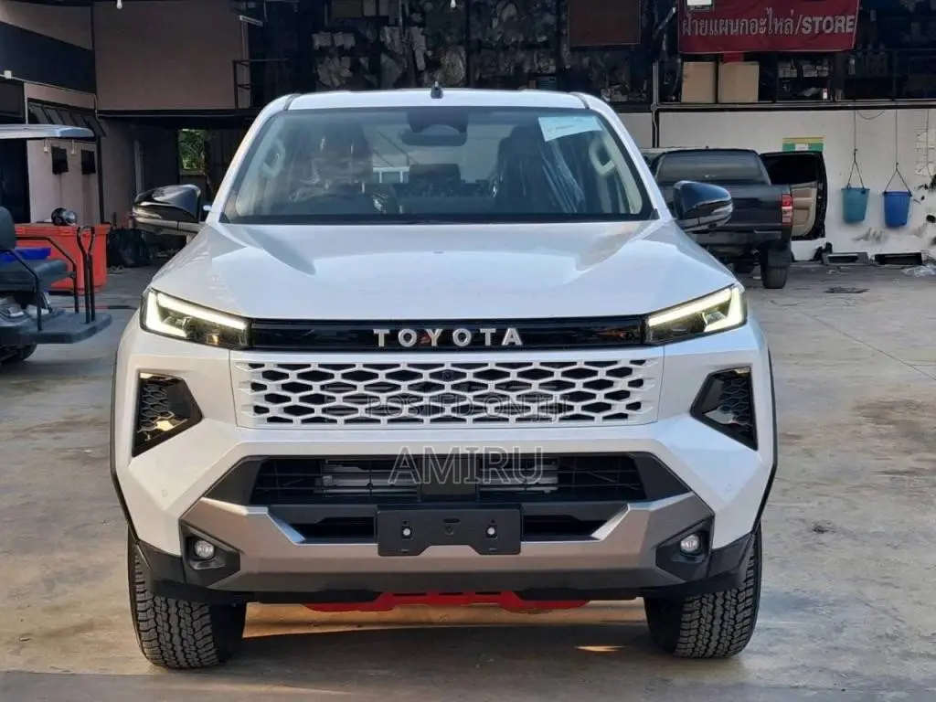 Toyota Hilux Travo Oveland Plus 2025 Pickup Brand New