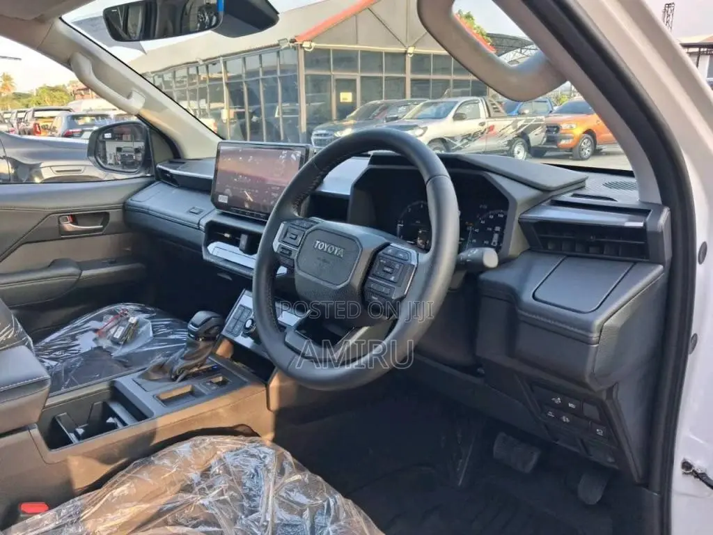 Toyota Hilux Travo Oveland Plus 2025 Pickup Brand New