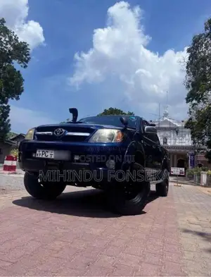 Toyota Hilux UK 2007 Pickup (Used)