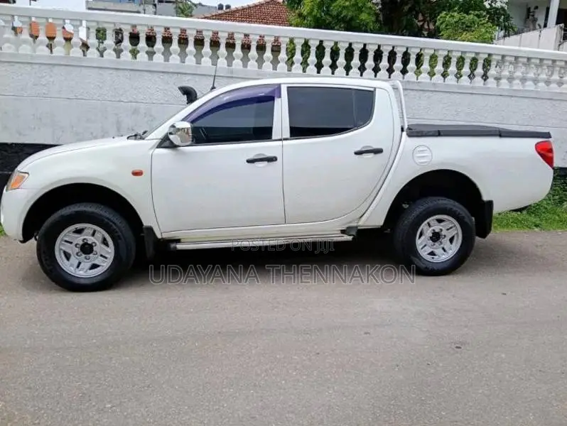 Mitsubishi L200 2008 Pickup (Used)