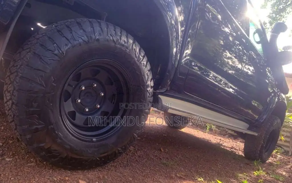 Toyota Hilux UK 2007 Pickup (Used)