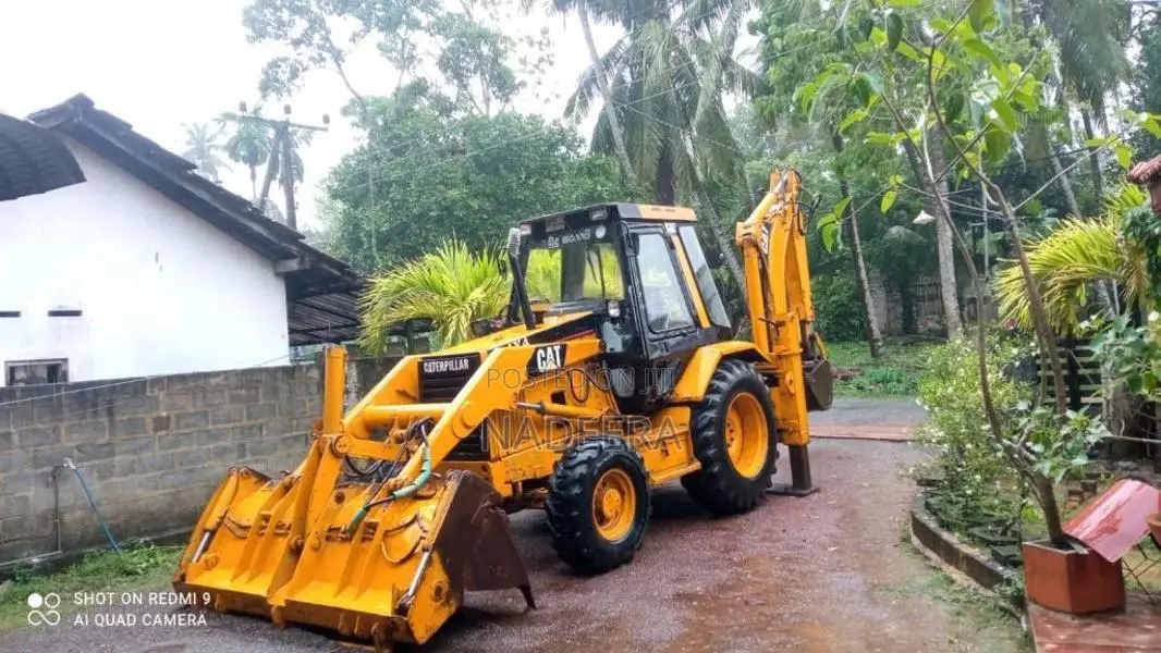 CAT 428 2000 Heavy-Duty (Used)